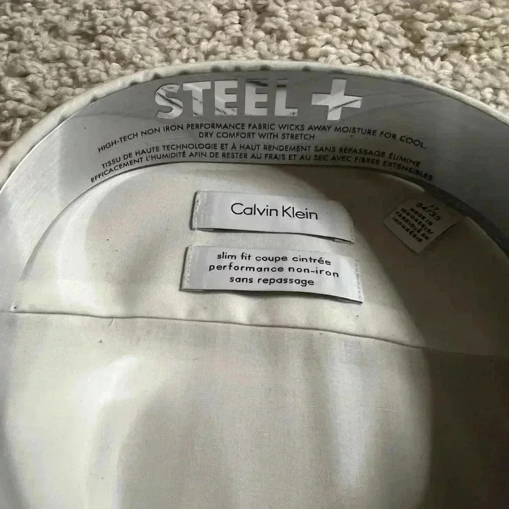 Men’s XL Calvin Klein Slim Fit Performance Button Down Shirt NWT - Picture 2 of 5